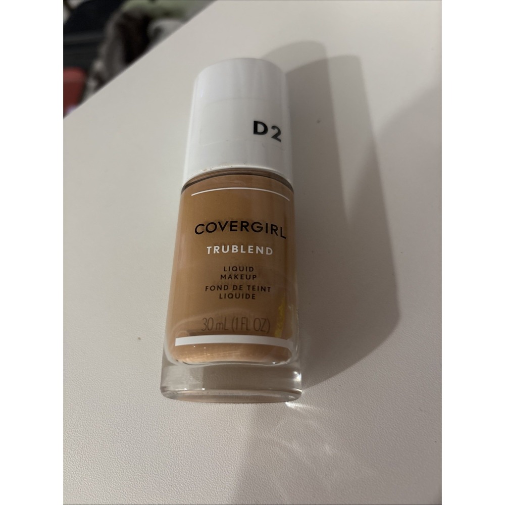 Covergirl True Blend Liquid Make Up‎ D2